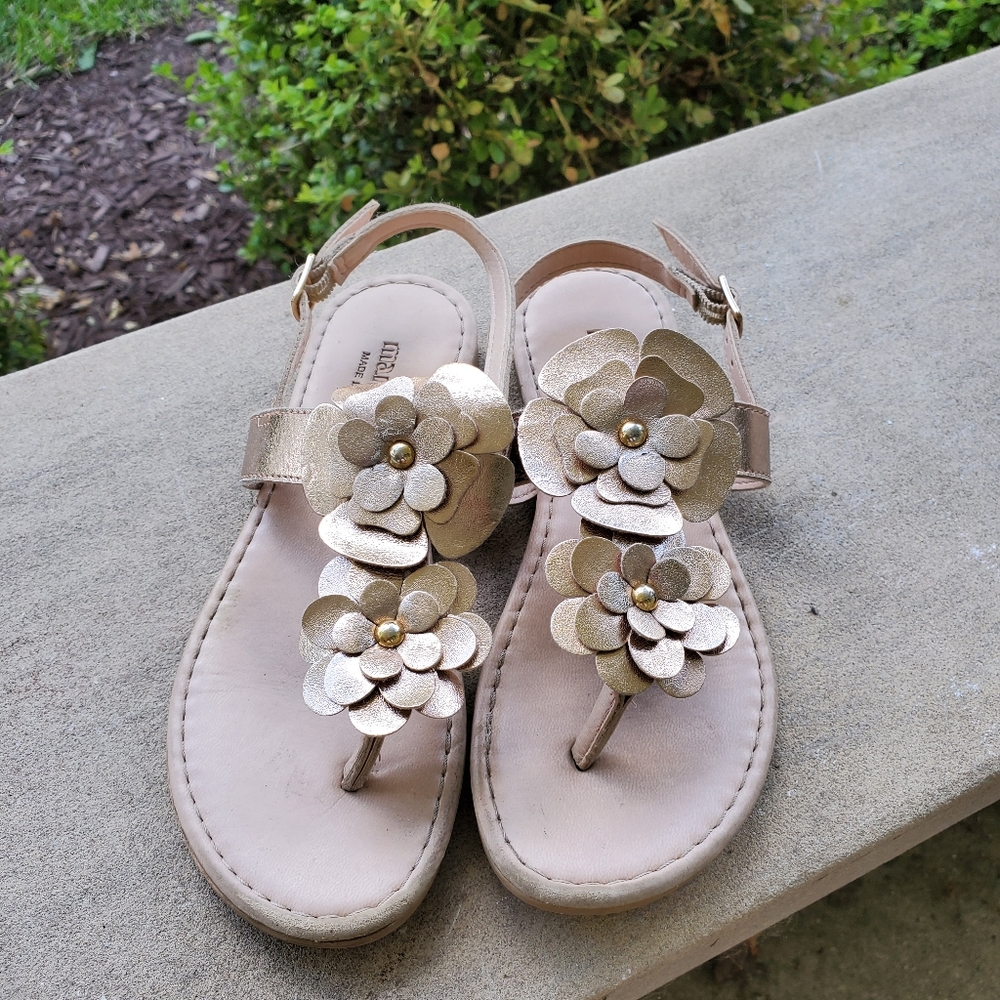 Size 1 rose gold sandal